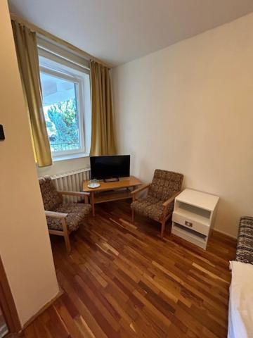 Corvin Panzio Bed & Breakfast Gyor Exterior photo